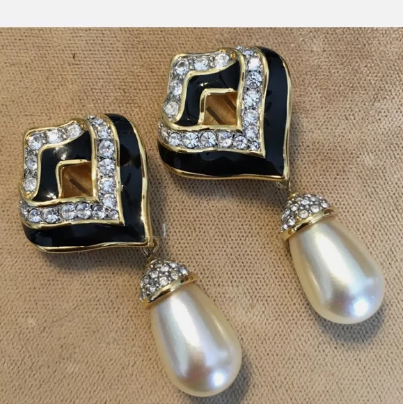 Vintage 1980's Signed S.A.L. Swarovski Clip Statement Earrings - Picture 3 of 8